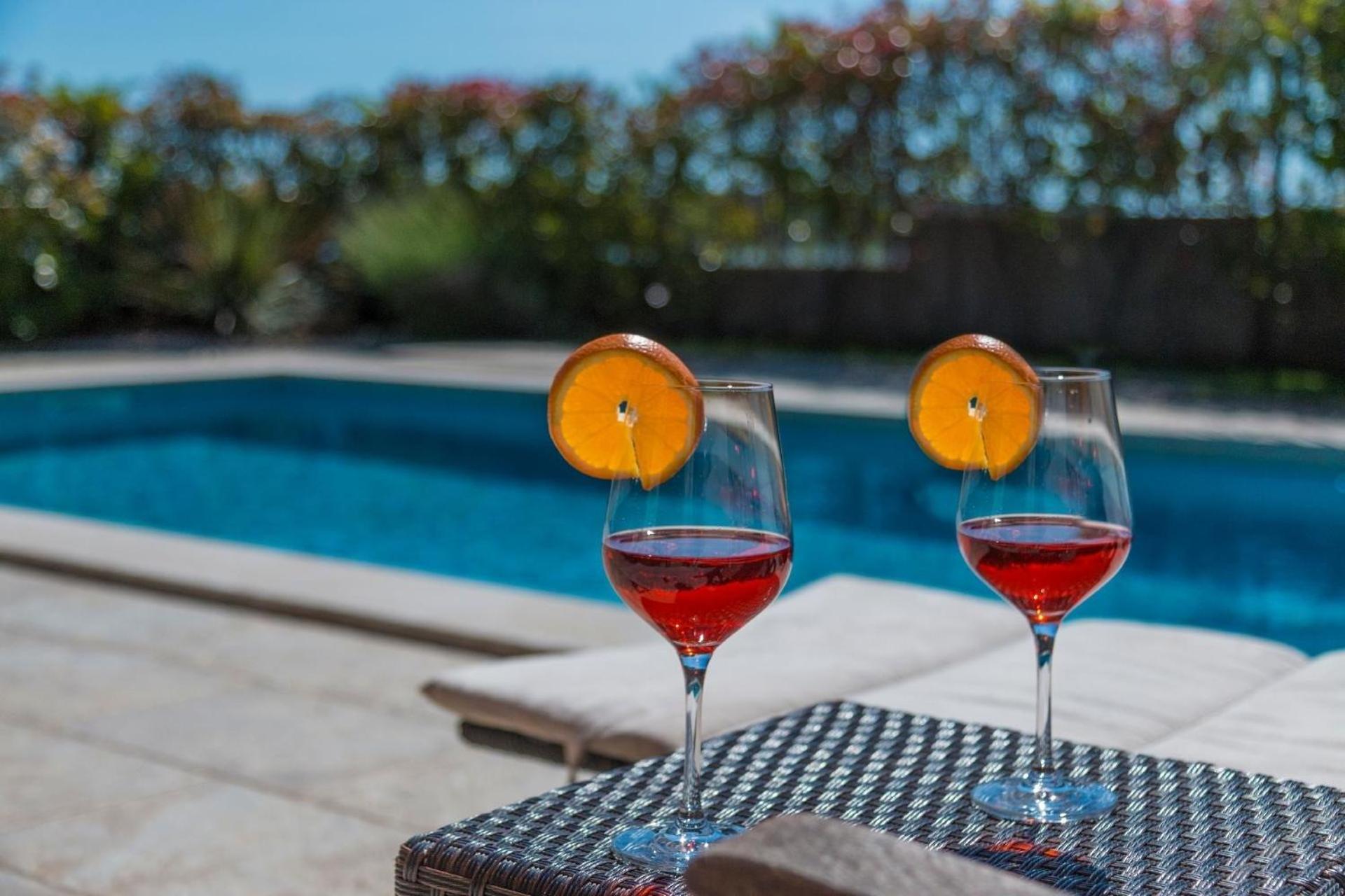 Ferienhaus In Pomer Mit Privatem Beheizten Pool Und Meerblick Εξωτερικό φωτογραφία